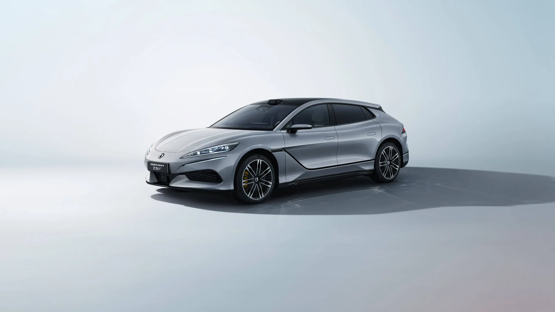 DENZA Z9 GT Sandstone Silver